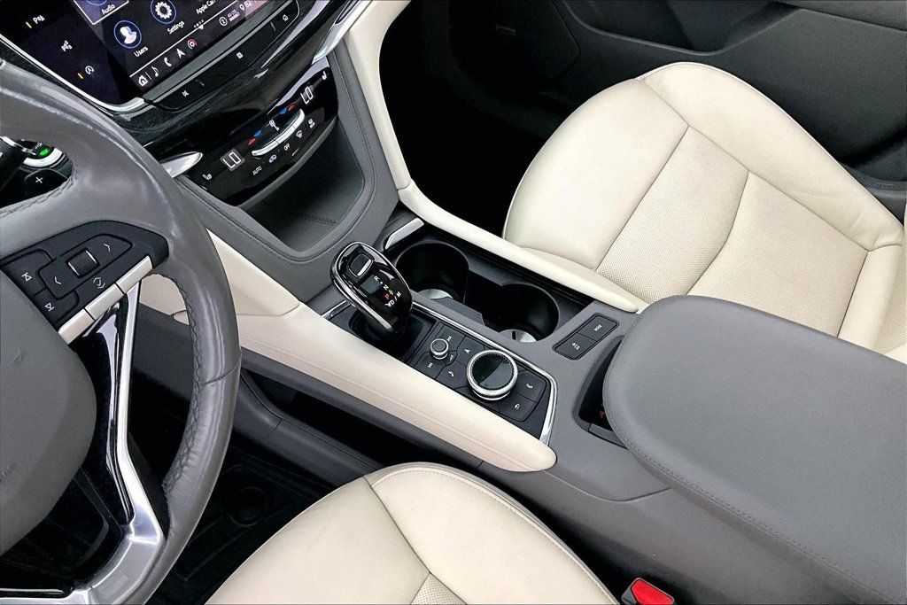 Used 2020 Cadillac XT6 Premium Luxury FWD image 18