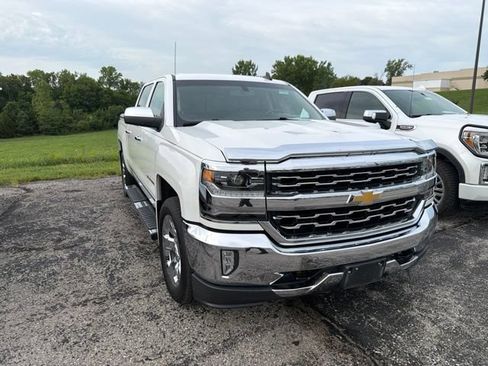 Used 2017 Chevrolet Silverado 1500 LTZ w/ Sport Package AWD/4WD image 8