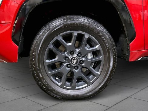 Used 2025 Toyota Tundra Platinum image 11