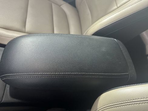 Used 2021 Ford Escape SEL w/ Technology Package AWD/4WD image 21