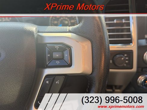 Used 2015 Ford F150 Lariat w/ Equipment Group 502A Luxury AWD/4WD image 21