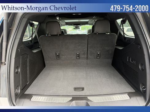 Used 2024 Chevrolet Suburban Z71 w/ Luxury Package AWD/4WD image 28