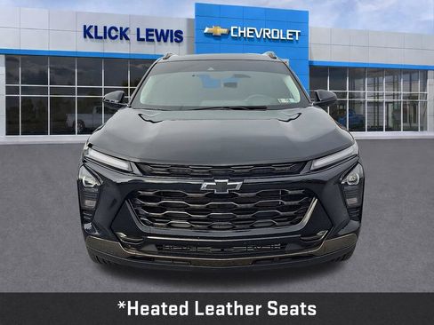 Used 2025 Chevrolet Trax ACTIV w/ Sunroof Package FWD image 2