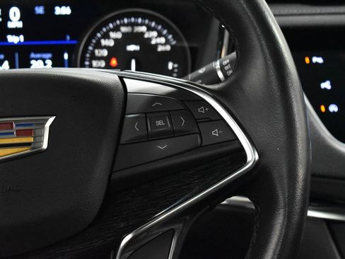 Used 2021 Cadillac XT5 Premium Luxury image 9
