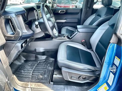Used 2023 Ford Bronco Outer Banks w/ Sasquatch Package image 13