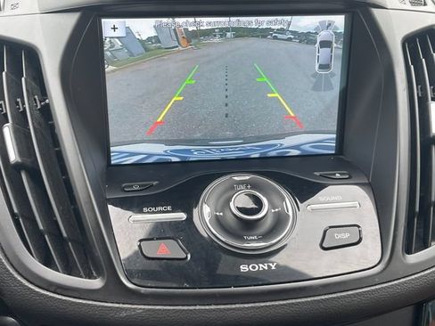 Used 2018 Ford Escape Titanium FWD image 18