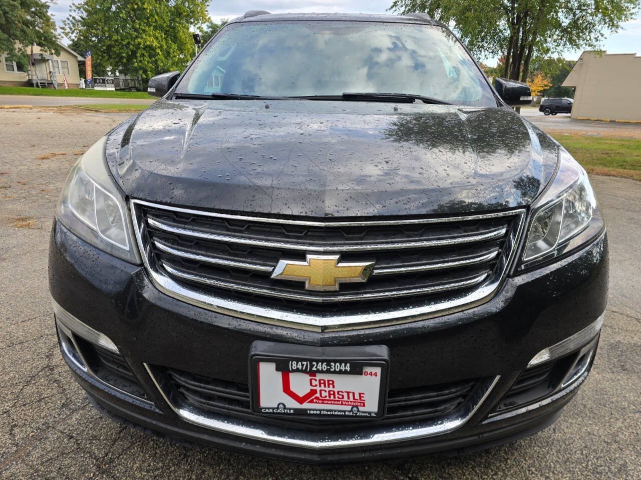 Used 2014 Chevrolet Traverse LT FWD image 2
