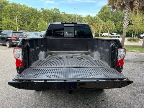 Used 2018 Nissan Titan SV AWD/4WD image 36
