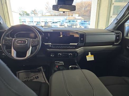 Certified 2024 GMC Sierra 1500 Elevation image 11