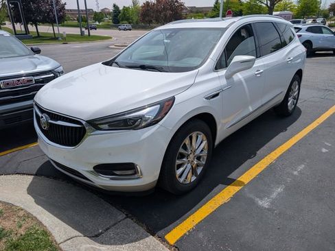 Used 2020 Buick Enclave Premium w/ Sun and Sites Package AWD/4WD image 2
