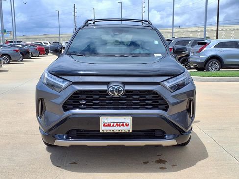 Used 2025 Toyota RAV4 XSE AWD/4WD image 5
