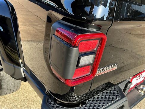 Certified 2024 Jeep Gladiator Sport image 28