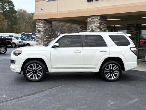 Used 2018 Toyota 4Runner Limited image 2