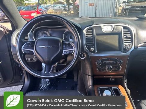 Used 2015 Chrysler 300 C Platinum w/ Harman/Kardon Audio Group AWD/4WD image 20