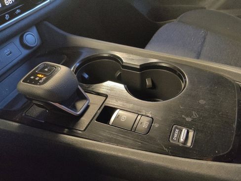 Used 2021 Nissan Rogue SV image 26