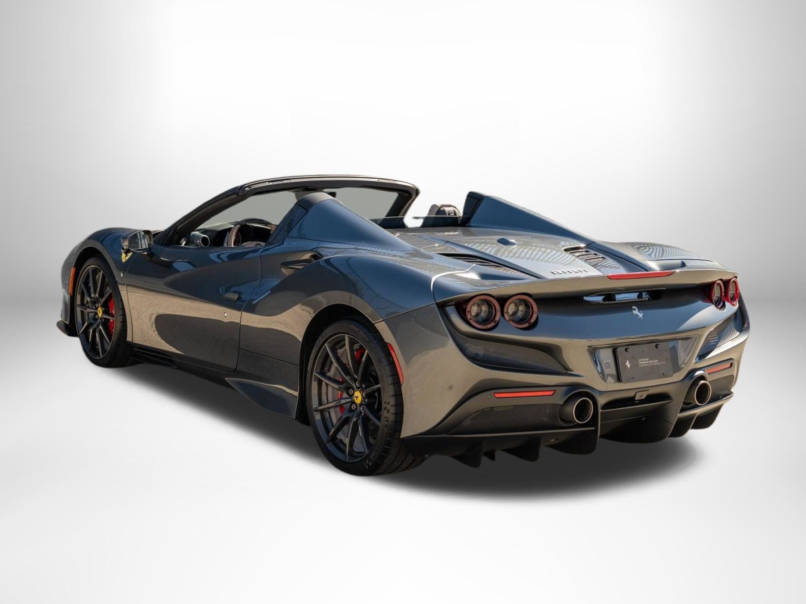 Used 2023 Ferrari F8 Tributo RWD image 2