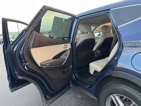 Used 2017 Hyundai Santa Fe Sport image 18