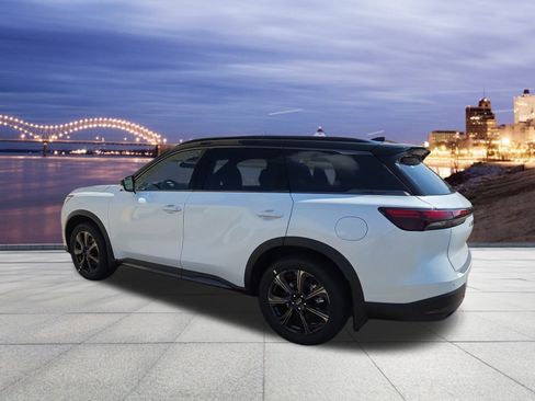 Used 2026 INFINITI QX60 Autograph w/ Dark Cargo Package image 3