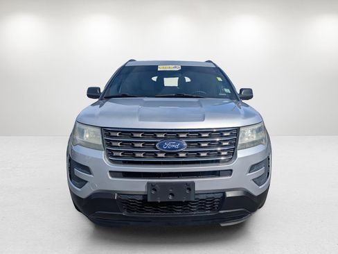 Used 2016 Ford Explorer 4WD image 2