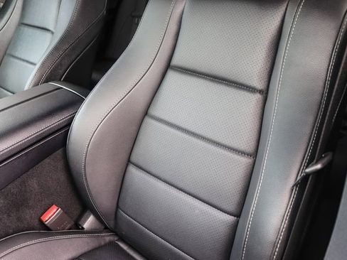 Used 2025 Mercedes-Benz GLE 450e 4MATIC image 31