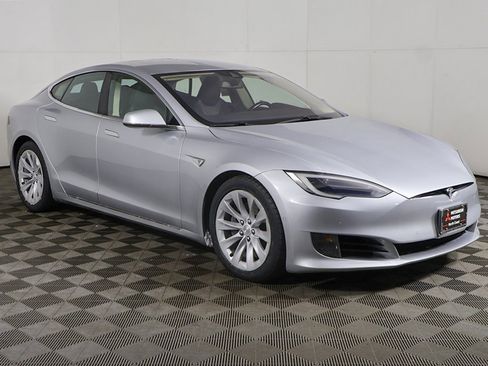 Used 2016 Tesla Model S 75D image 48