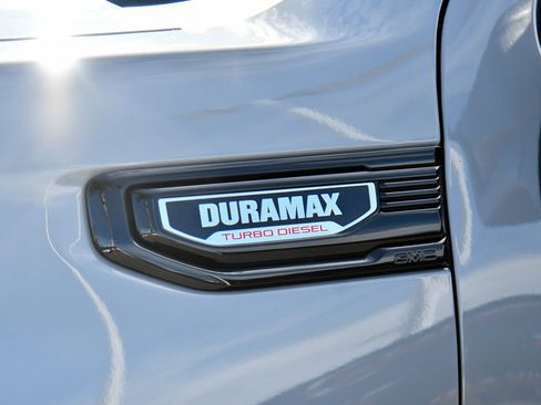 Used 2024 GMC Sierra 1500 Elevation w/ LPO, Elevation Black Package image 13