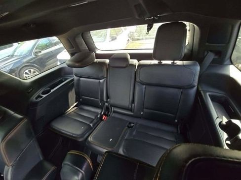 Used 2025 Ford Expedition Tremor AWD/4WD image 9