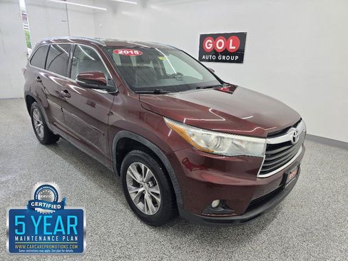 Used 2015 Toyota Highlander XLE FWD image 1