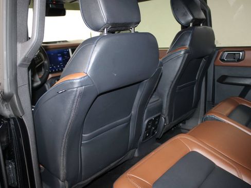 Used 2024 Ford Bronco Outer Banks AWD/4WD image 26