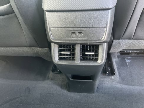 Used 2026 Chevrolet Equinox LT w/ Convenience Package II image 15