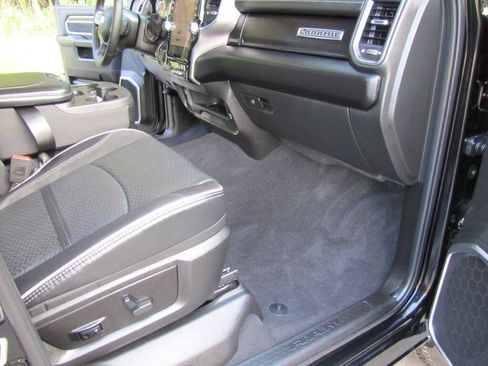 Used 2026 RAM 2500 Laramie AWD/4WD image 22