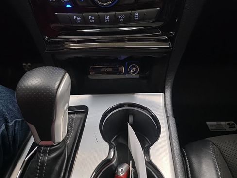 Used 2020 Jeep Grand Cherokee Trackhawk AWD/4WD image 19