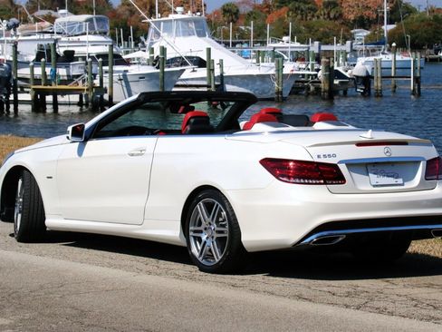 Used 2017 Mercedes-Benz E 550 Cabriolet image 5