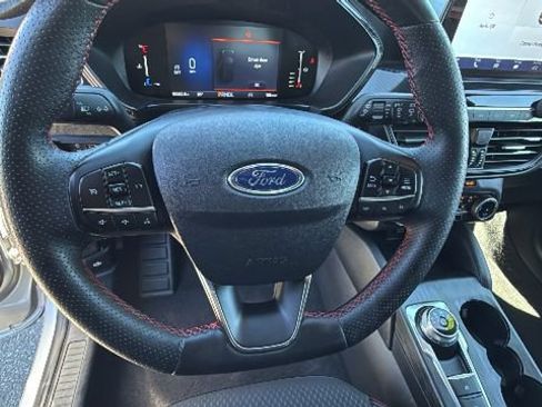 Used 2024 Ford Escape ST-Line AWD/4WD image 18
