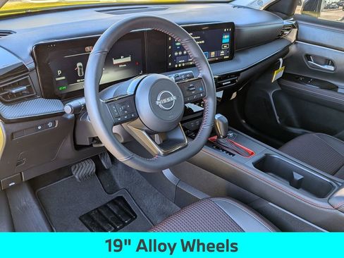 Used 2026 Nissan Kicks SR w/ Illumination Package image 18