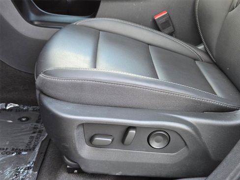 Used 2025 Buick Envision Preferred AWD/4WD image 27