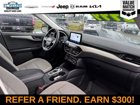 Used 2022 Ford Escape SE FWD image 29