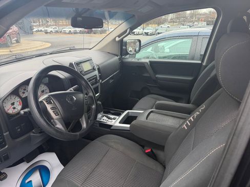 Used 2014 Nissan Titan PRO-4X image 33