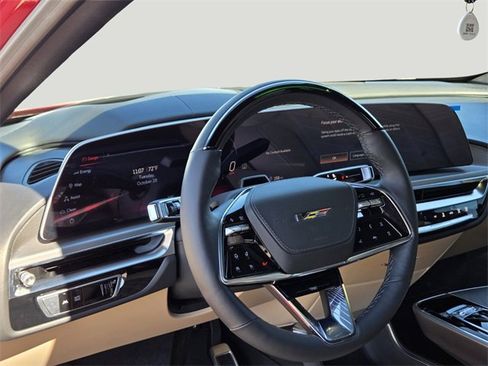 New 2026 Cadillac Lyriq V image 11