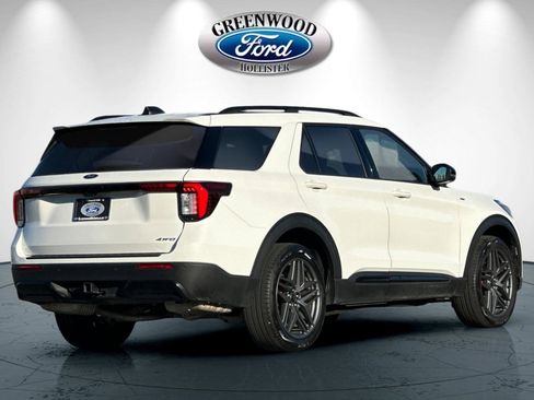 Certified 2025 Ford Explorer ST-Line w/ ST-Line Street Pack image 4