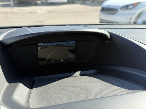 Used 2018 Ford Escape S image 18