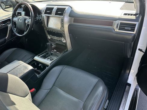 Used 2019 Lexus GX 460 Premium image 12