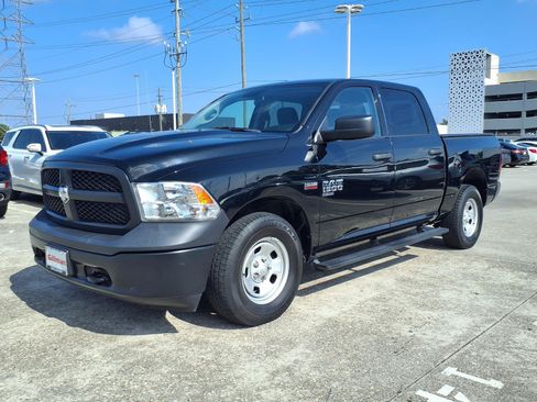 Used 2021 RAM 1500 4x4 Crew Cab Classic w/ Protection Group image 22