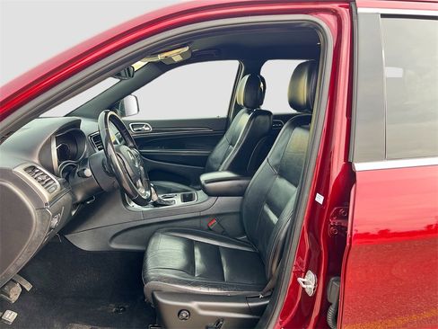 Used 2019 Jeep Grand Cherokee Limited image 22