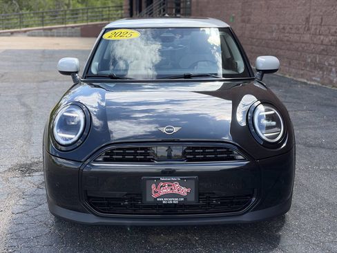 Used 2025 MINI Cooper 2-Door Hardtop FWD image 2