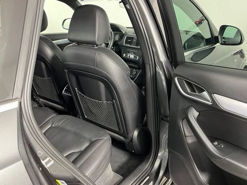 Used 2018 Audi Q3 2.0T Premium Plus w/ Premium Plus Package AWD/4WD image 30