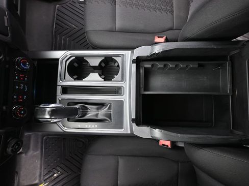 Used 2019 Ford F150 XLT w/ Equipment Group 302A Luxury AWD/4WD image 38