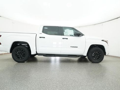 New 2026 Toyota Tundra SR5 AWD/4WD image 30