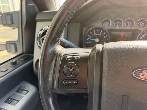 Used 2015 Ford F250 Lariat w/ Lariat Interior Package AWD/4WD image 12