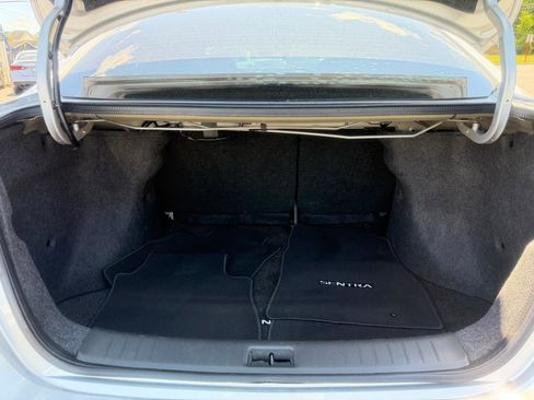 Used 2019 Nissan Sentra SV FWD image 28